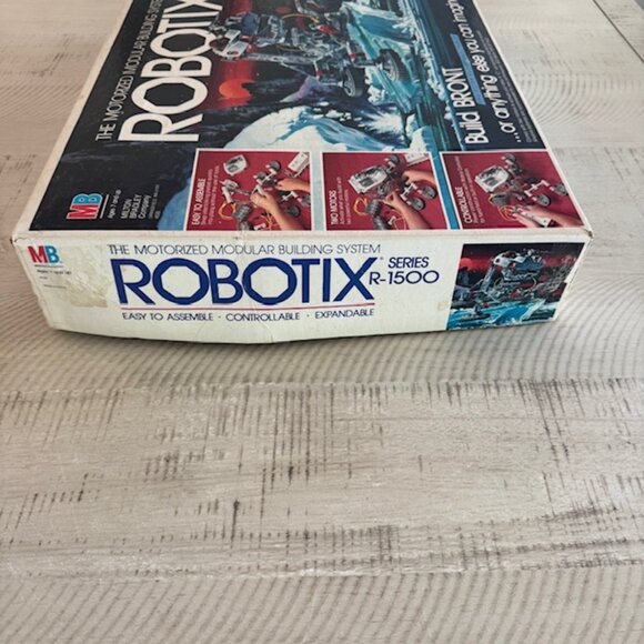 Rare, vintage 1985 Milton Bradley Robotix Series R-1500 - Picture 9 of 12